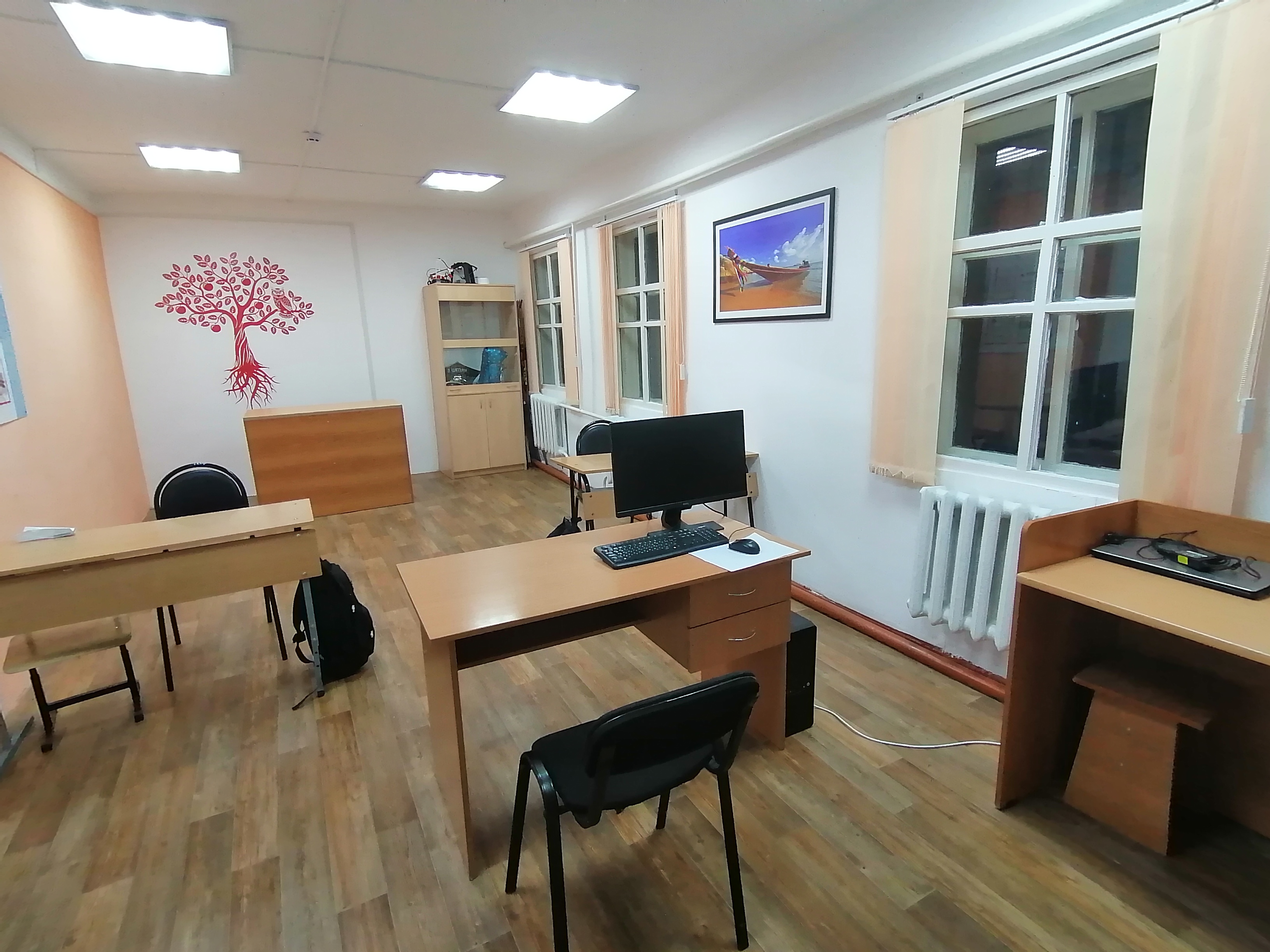 Изображения кабинета.